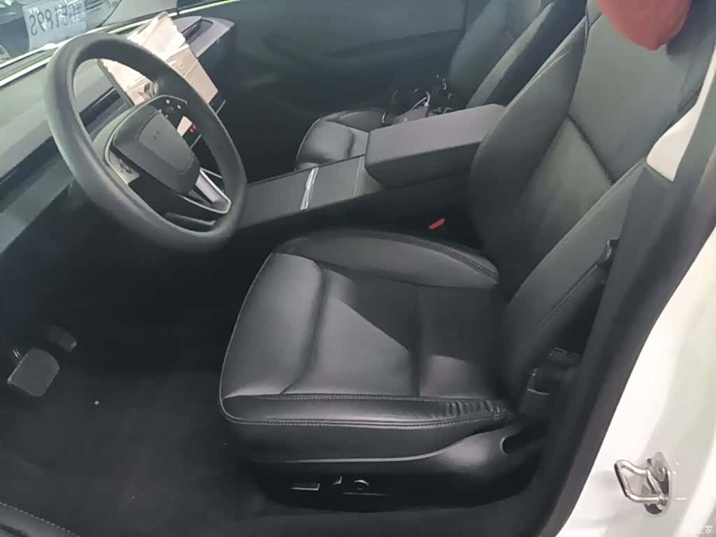 Tesla Model 3, 2024 15