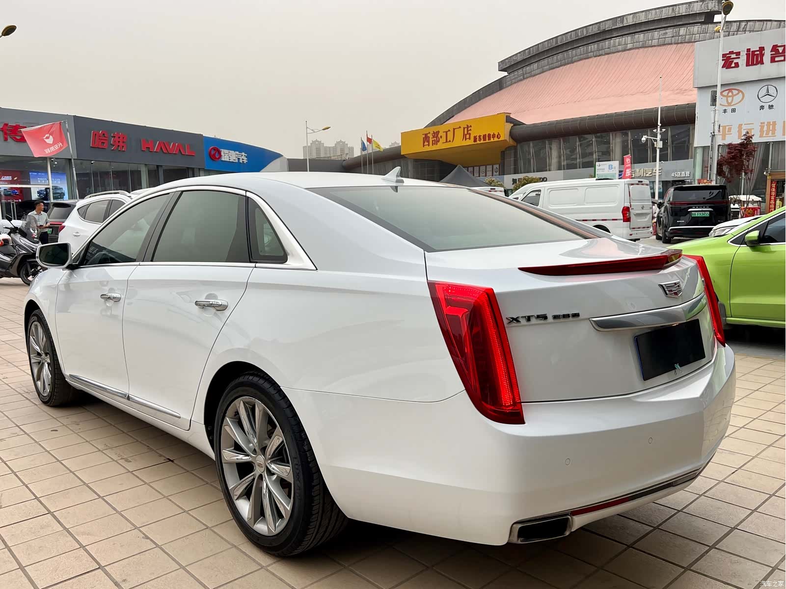 Cadillac XTS, 2015 24