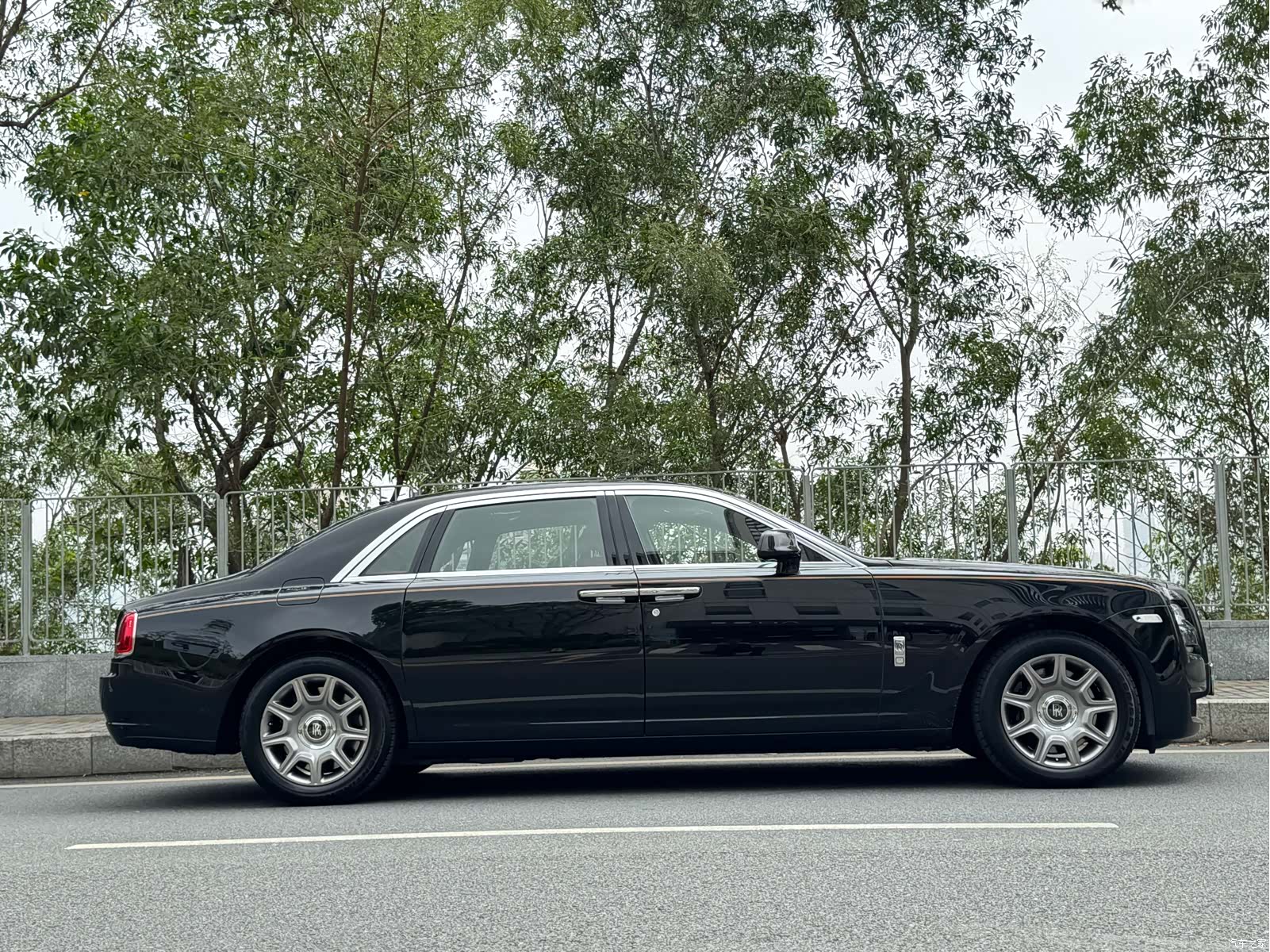 Rolls-Royce Ghost, 2017 7