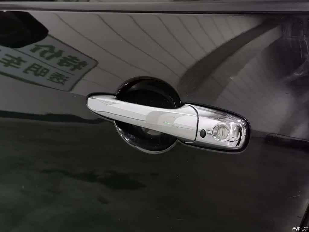 Mazda 8, 2013 18
