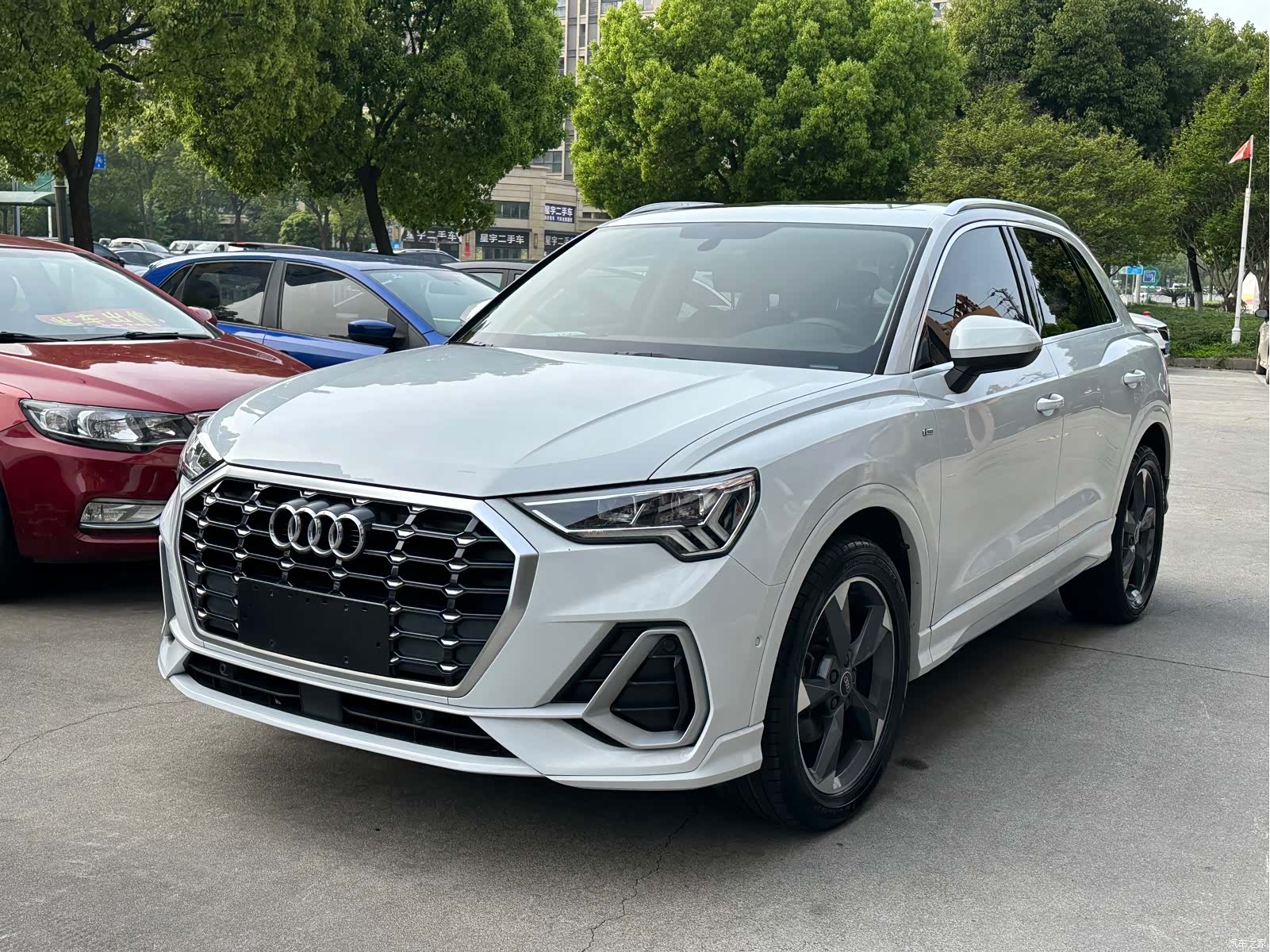 Audi Q3, 2021 4