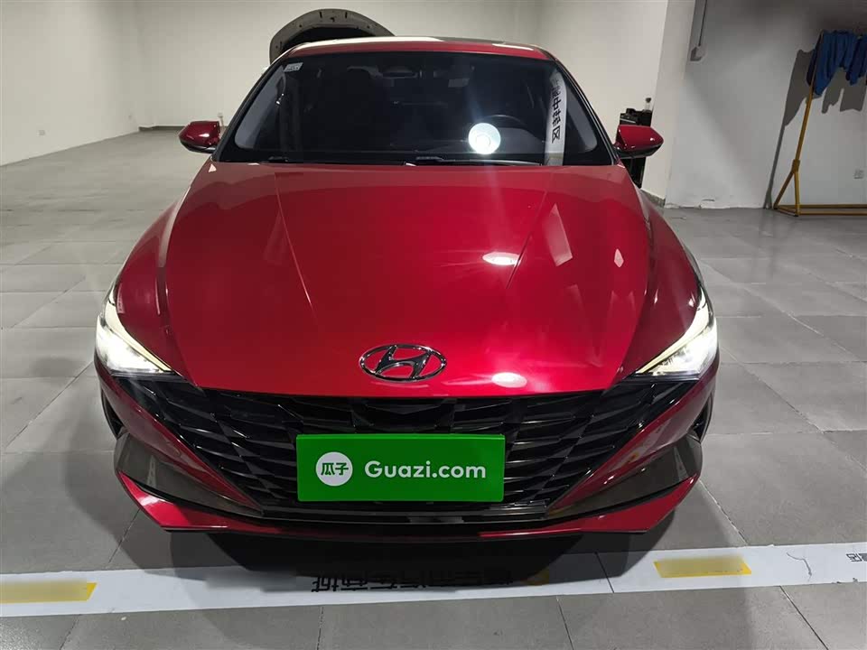 Hyundai Elantra