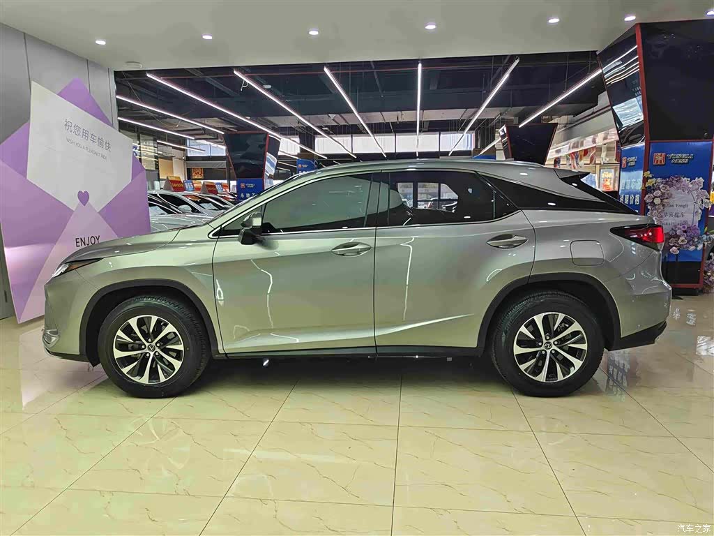 Lexus RX, 2022 7