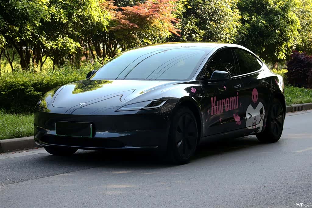 Tesla Model 3, 2025 1