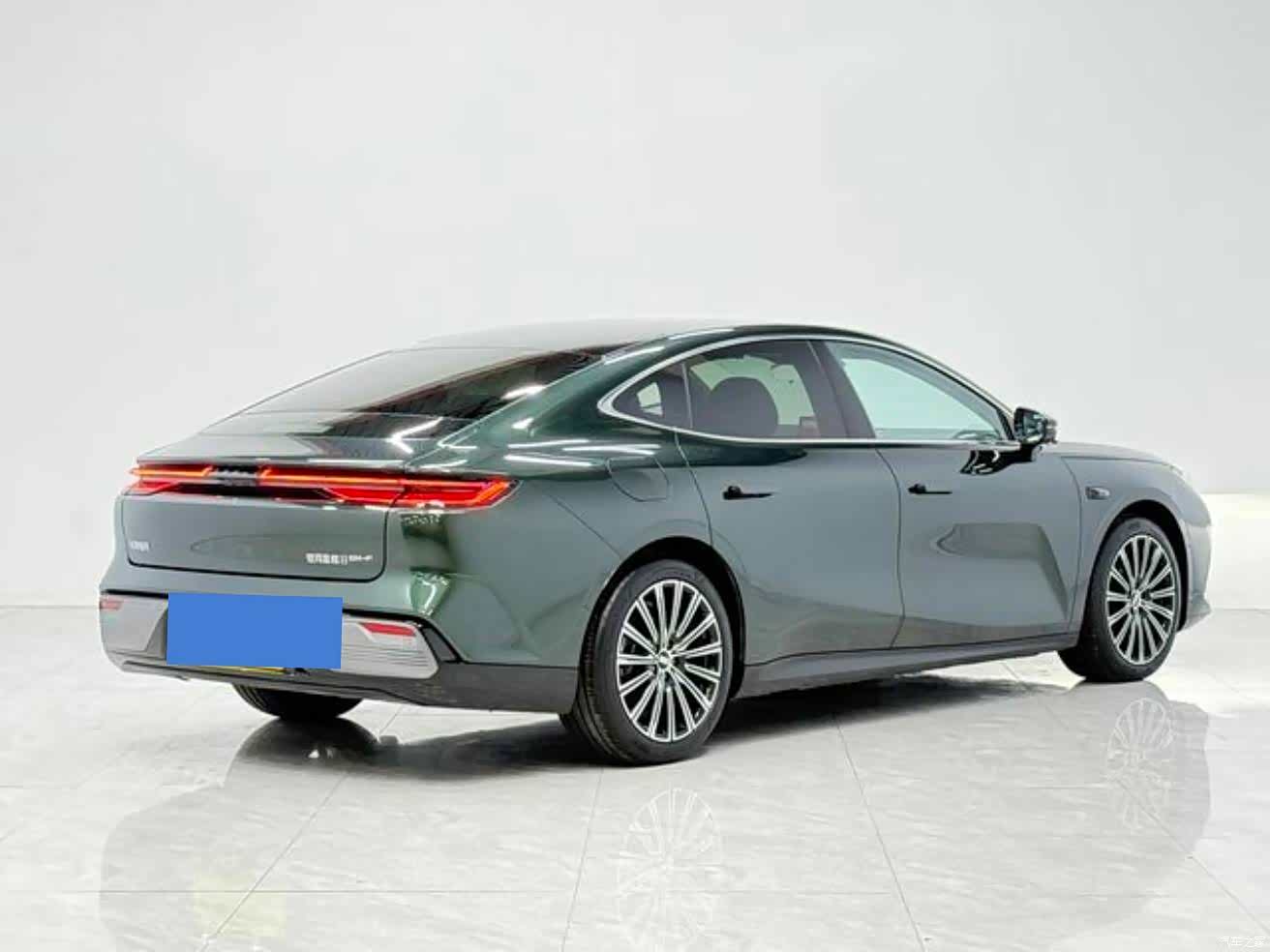 Geely 8, 2025 6