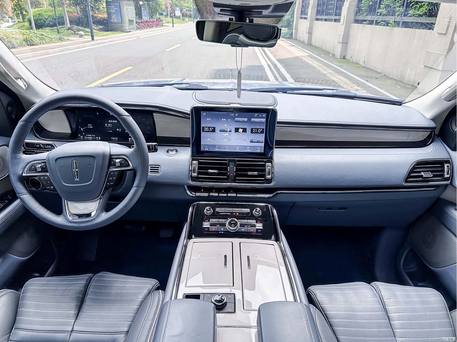Lincoln Navigator, 2020 20