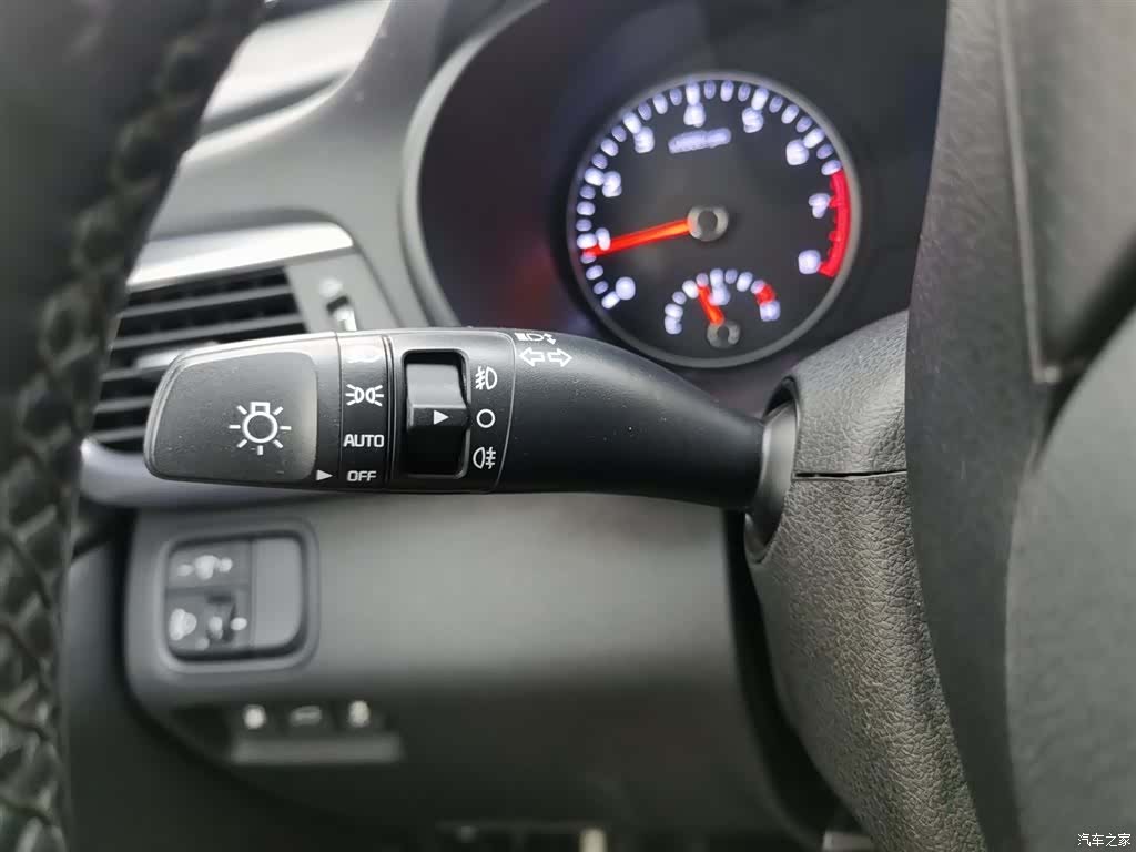 Kia K5, 2019 21