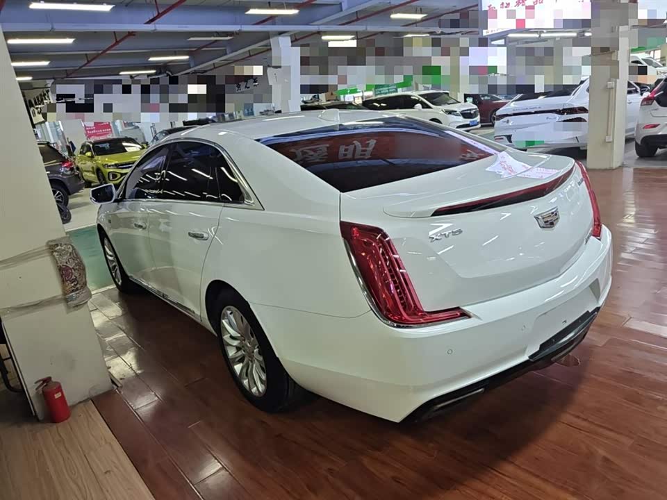 Cadillac XTS