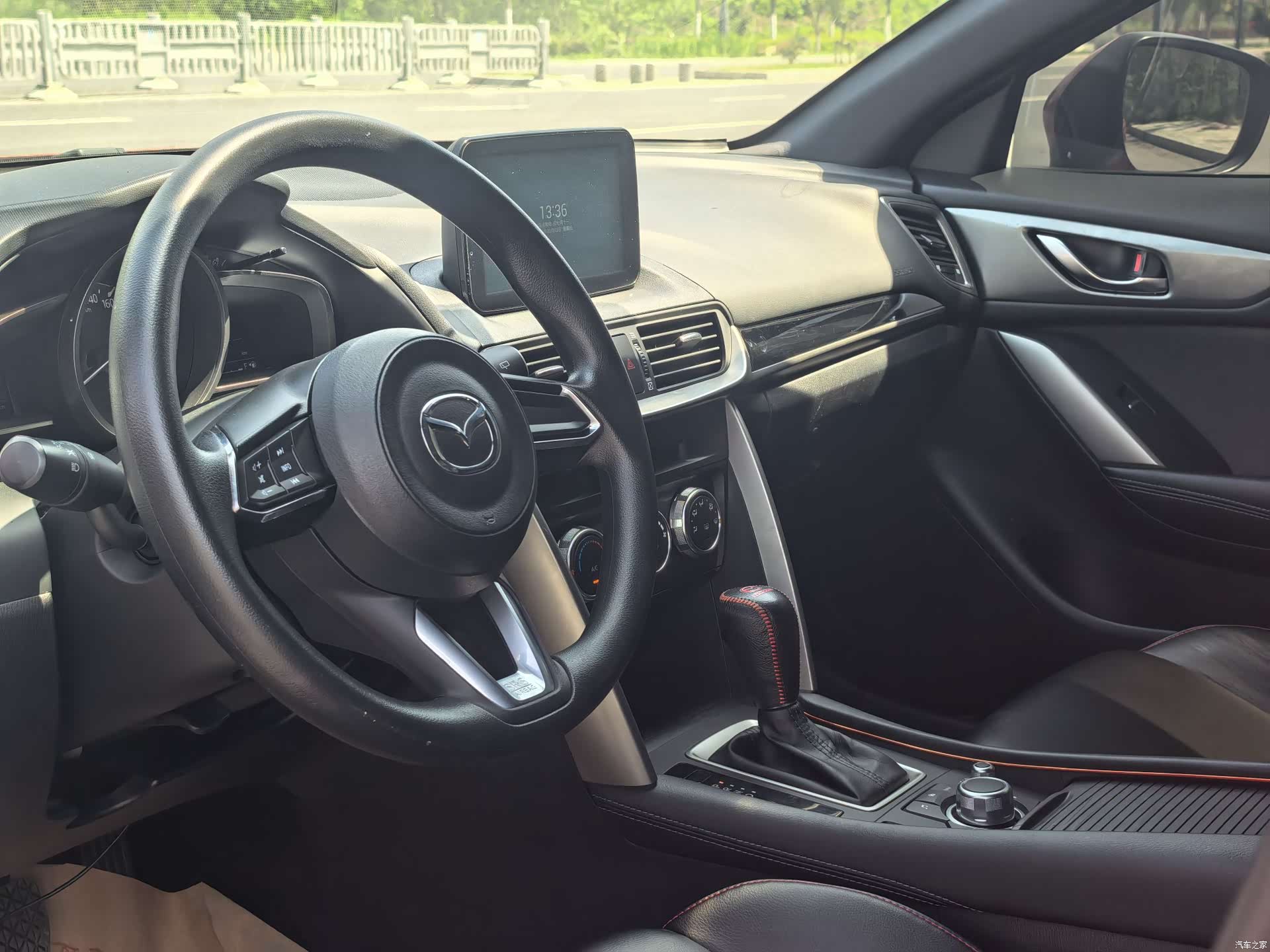Mazda CX-4, 2019 все фото