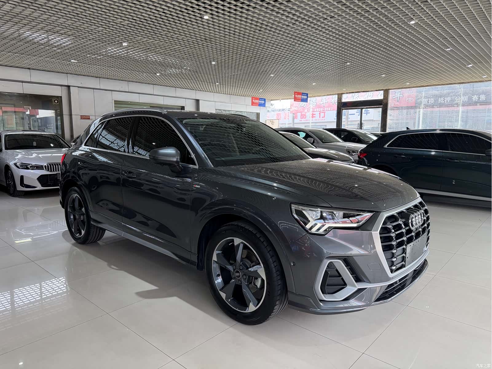 Audi Q3, 2023 4
