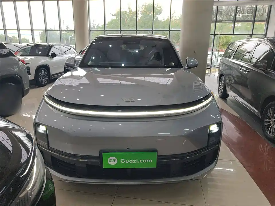 Li Auto Ideal L8