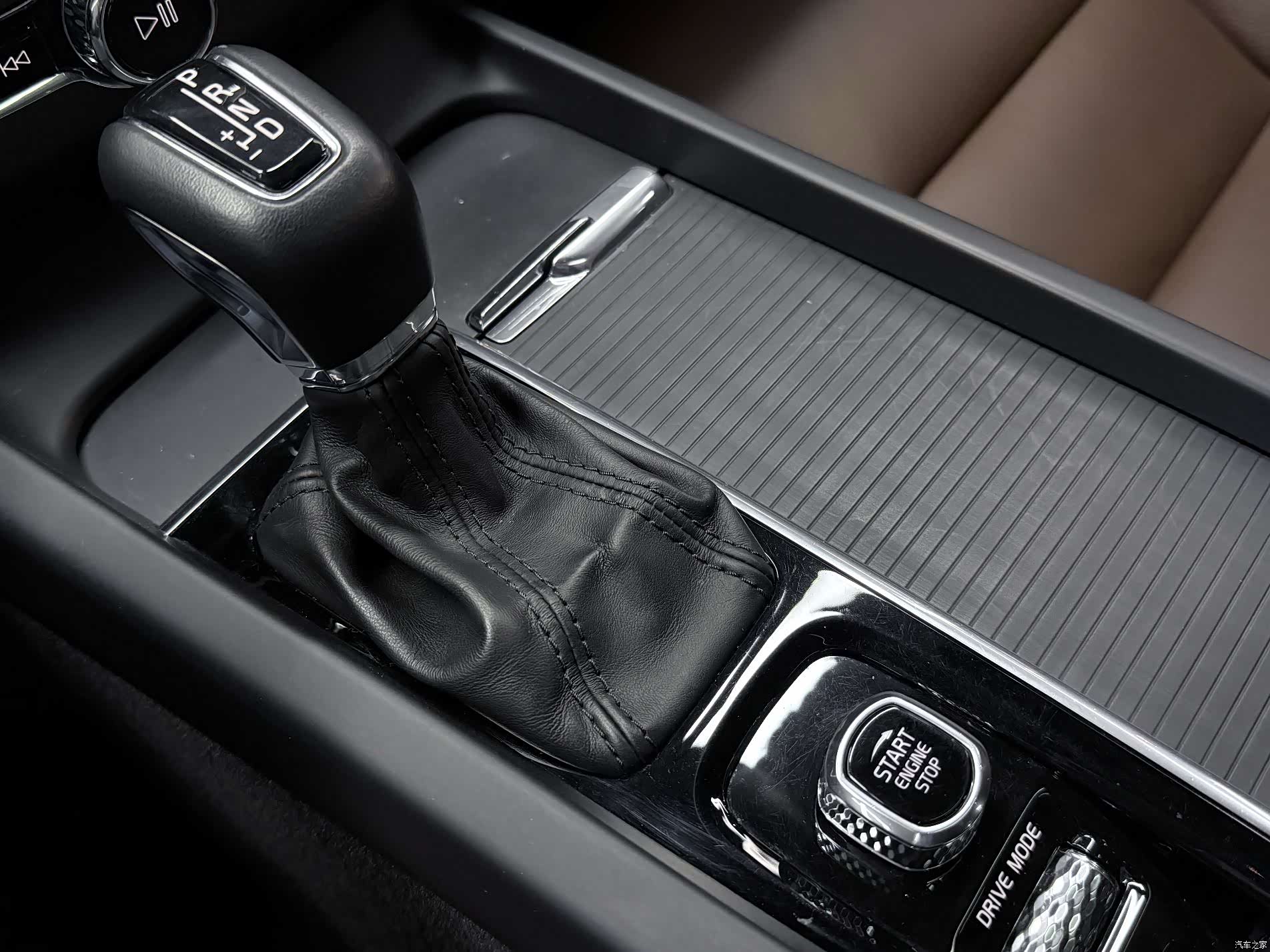Volvo XC60, 2020 23