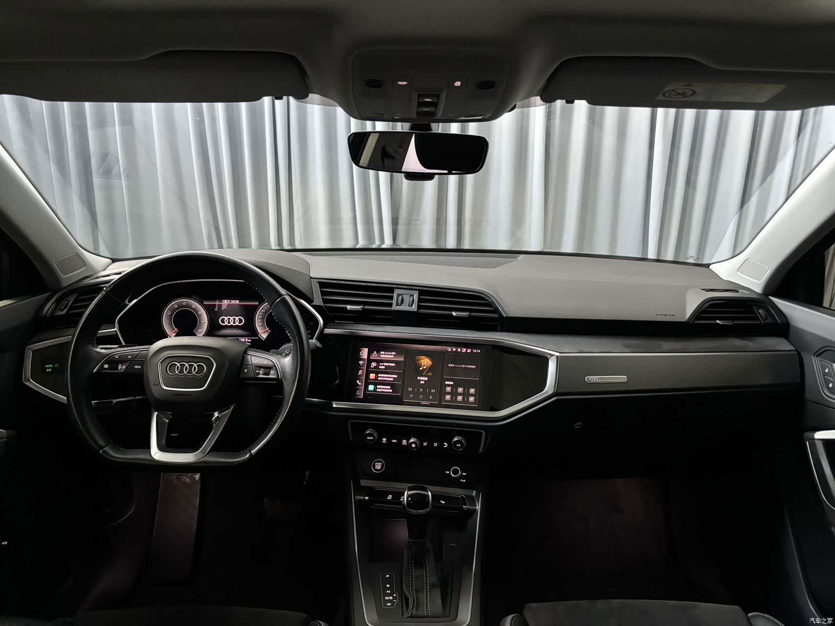Audi Q3, 2022 11