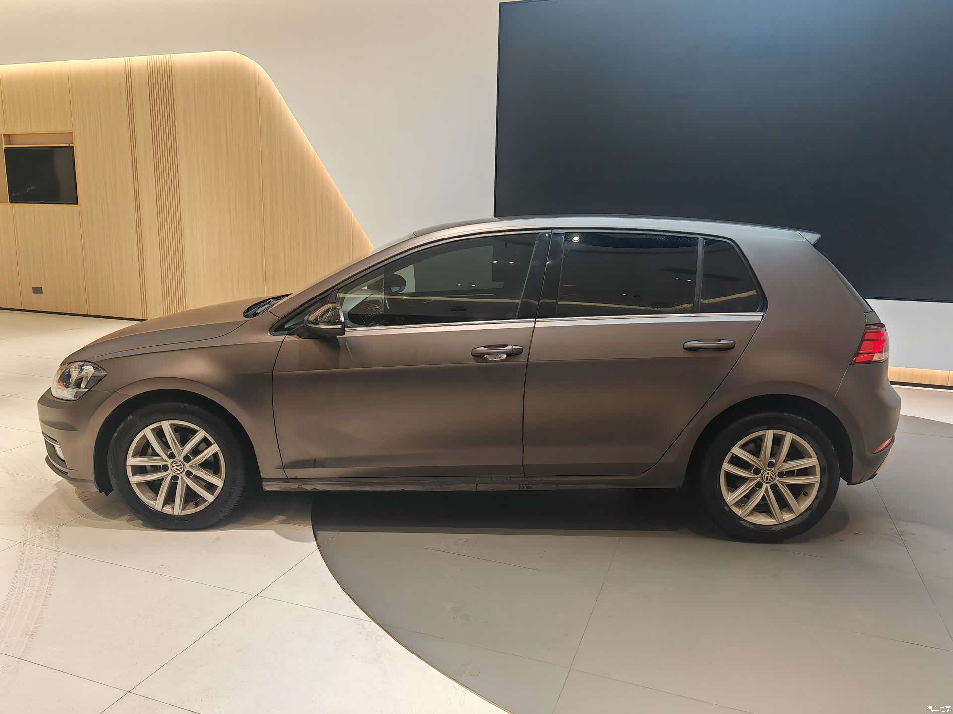 Volkswagen Golf, 2018 13