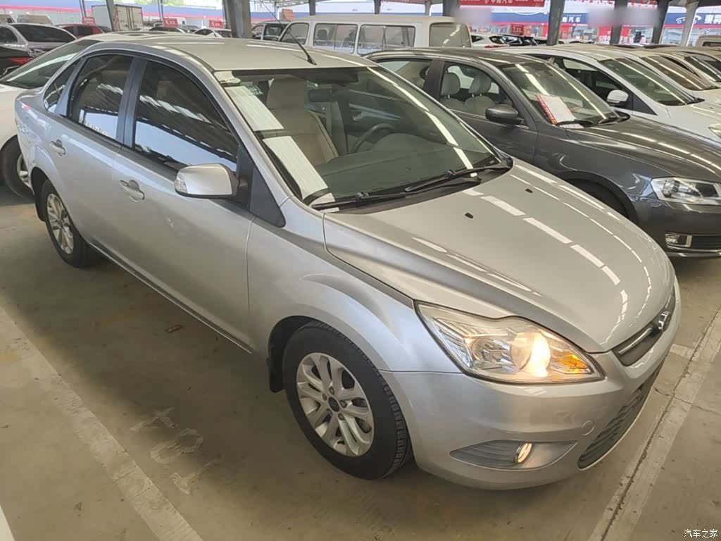 Ford Focus, 2014 22