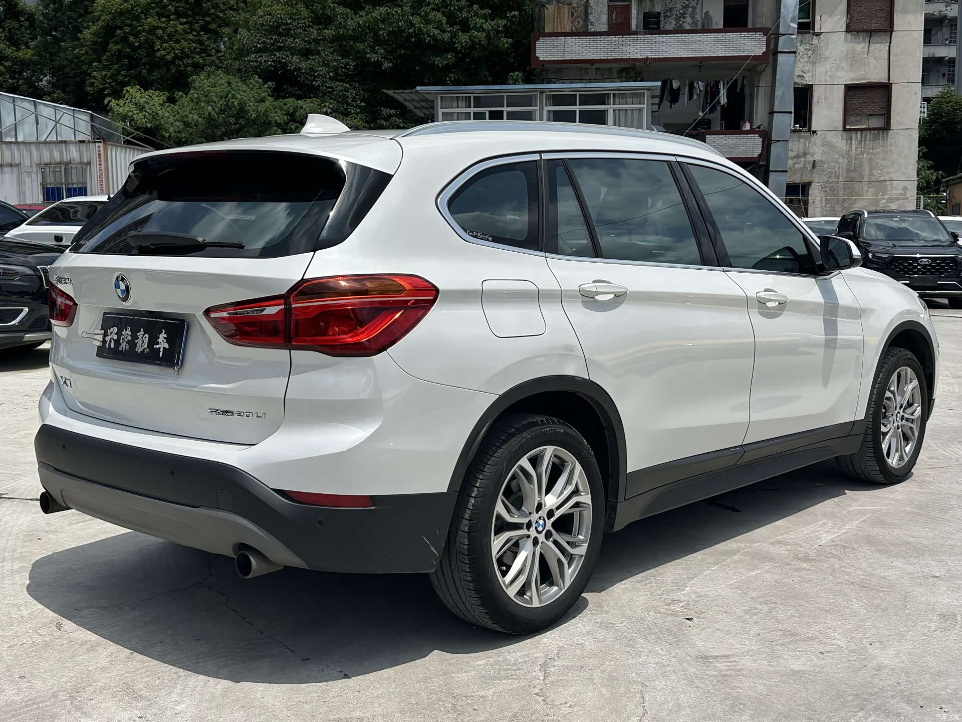 BMW X1, 2019 все фото