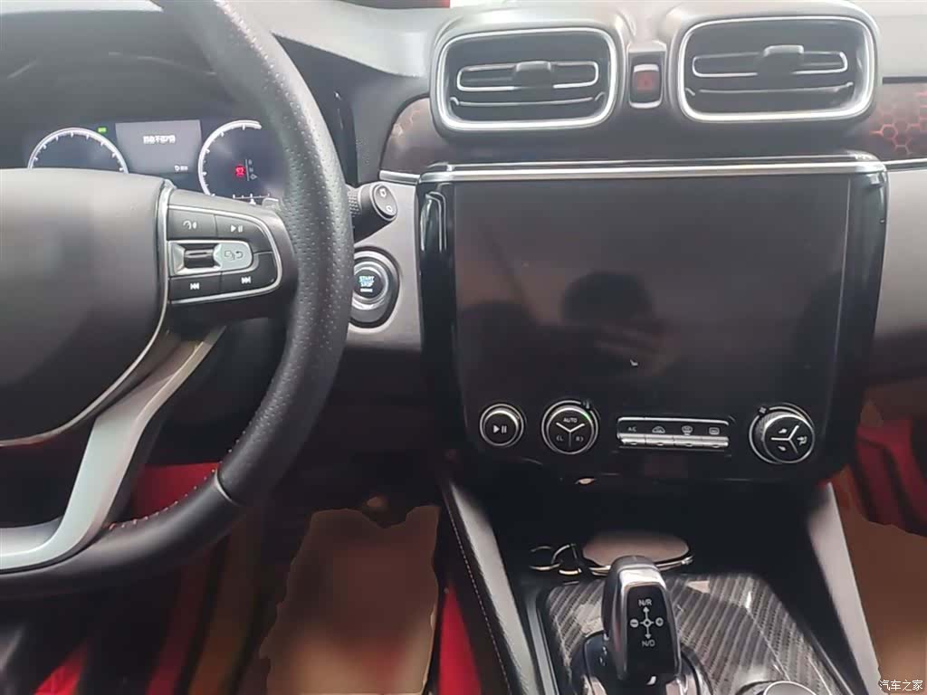 Lynk & Co 01, 2018 10