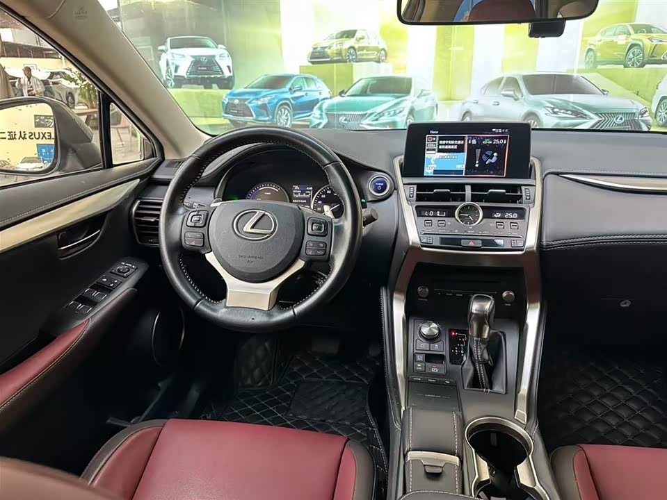Lexus NX
