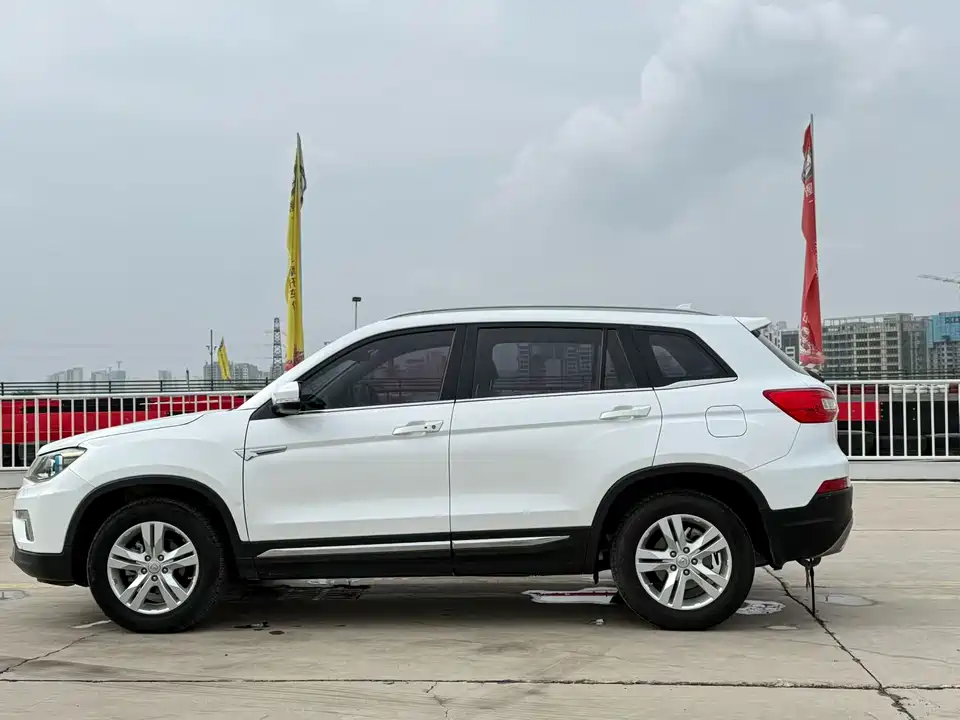 Changan CS75