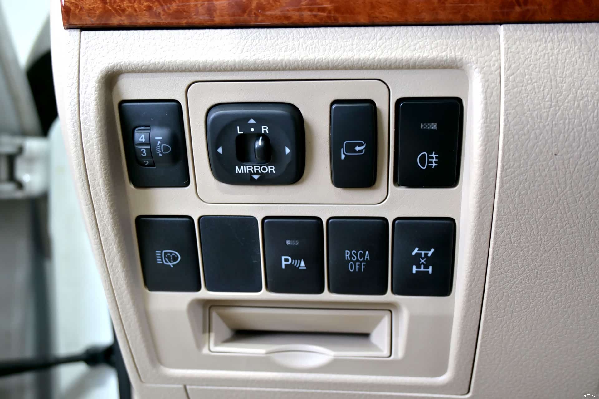 Toyota Land Cruiser, 2018 18