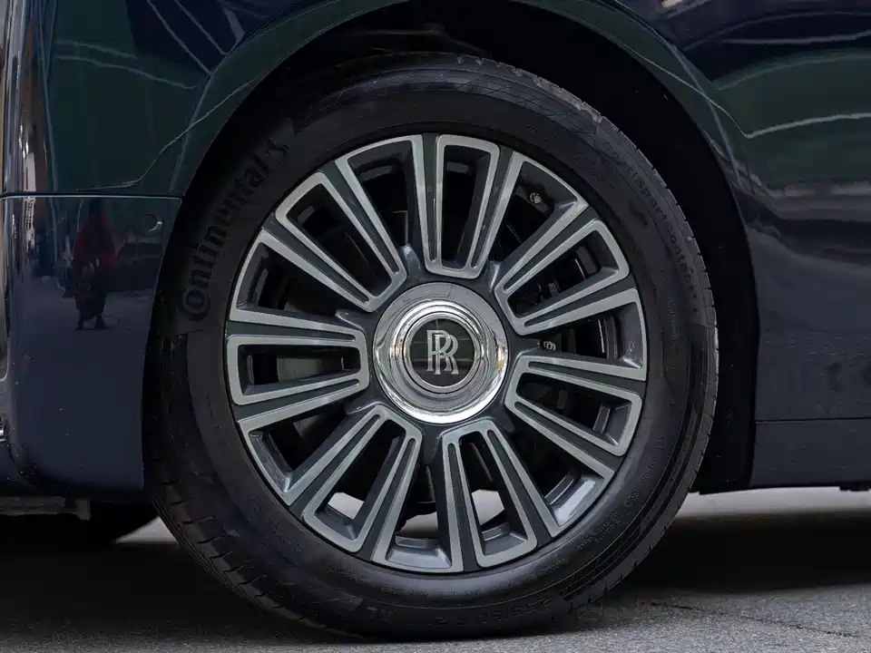 Rolls-Royce Phantom