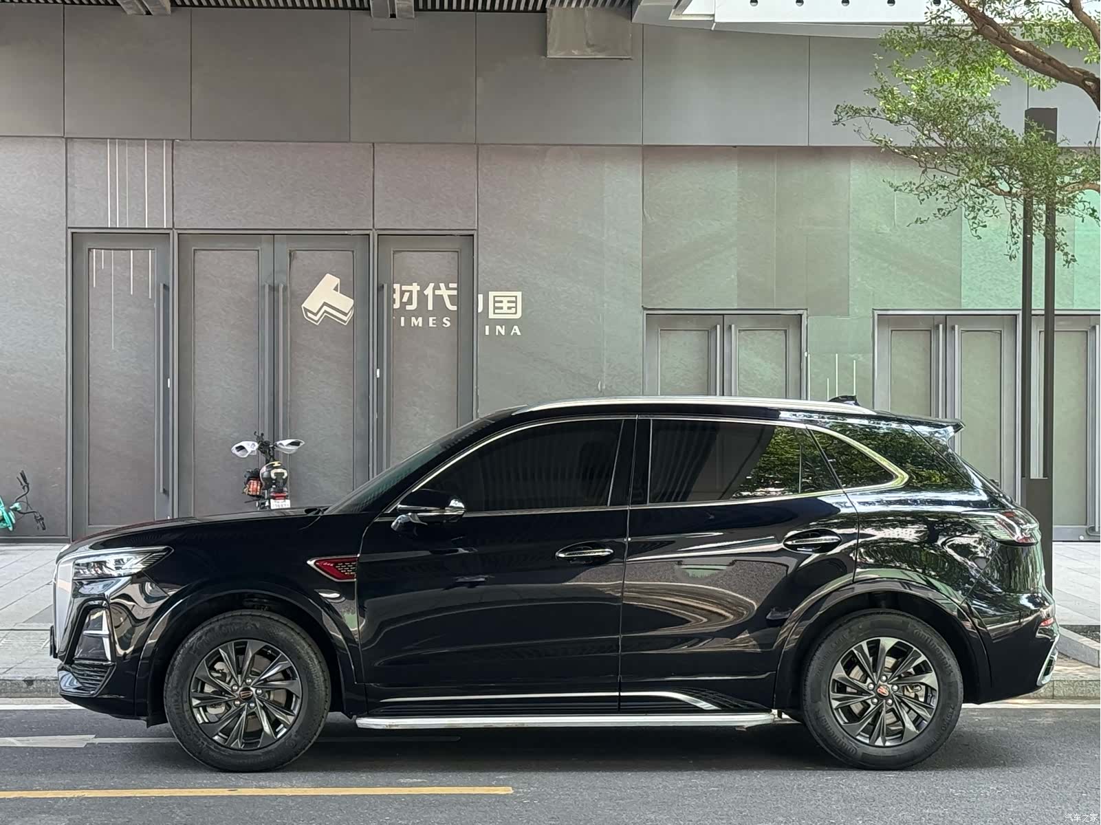 Hongqi HS5, 2023 7