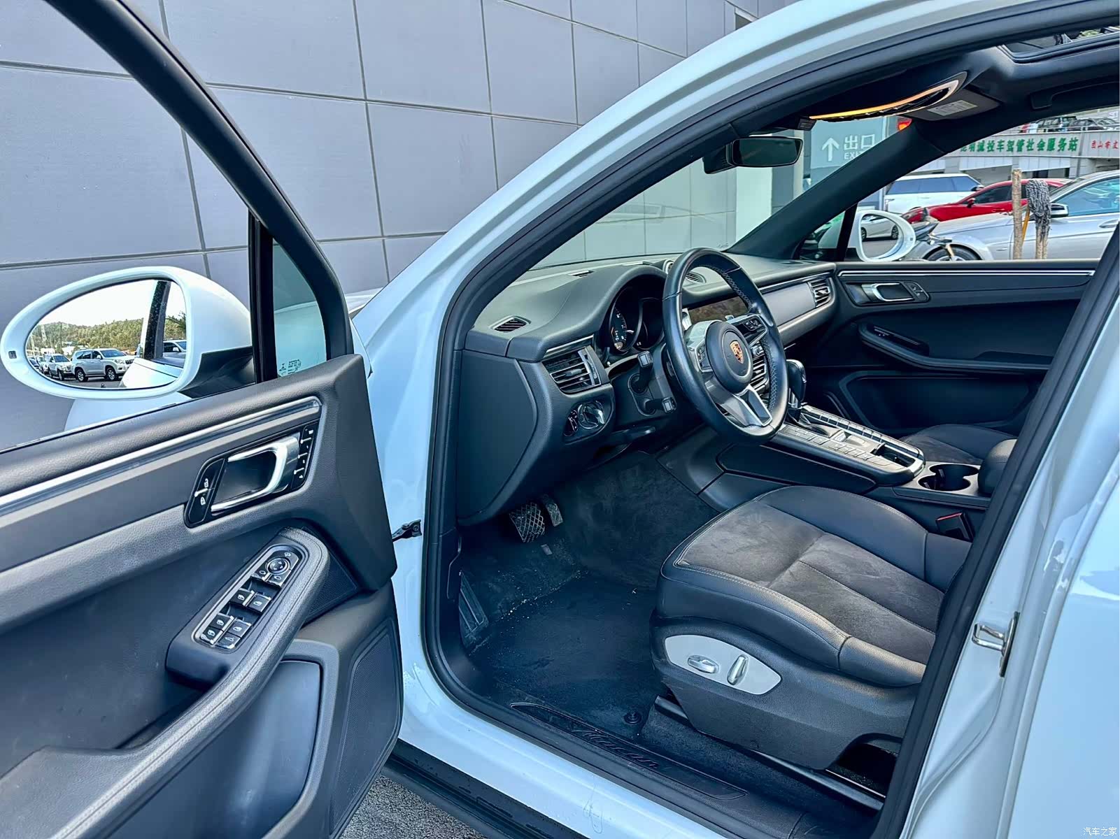 Porsche Macan, 2020 11