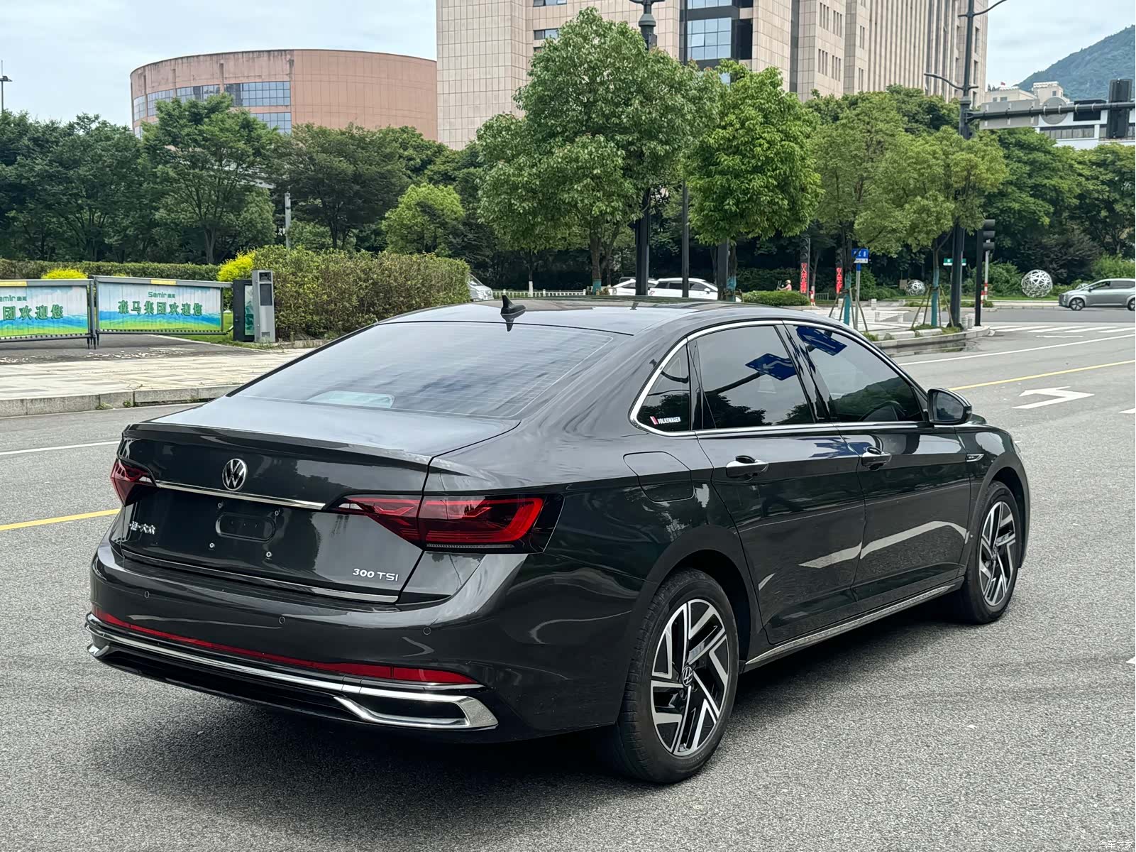Volkswagen Sagitar, 2023 17