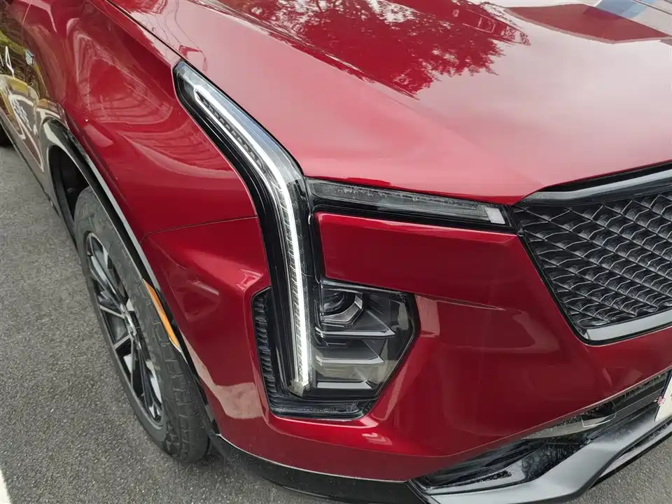 Cadillac XT4