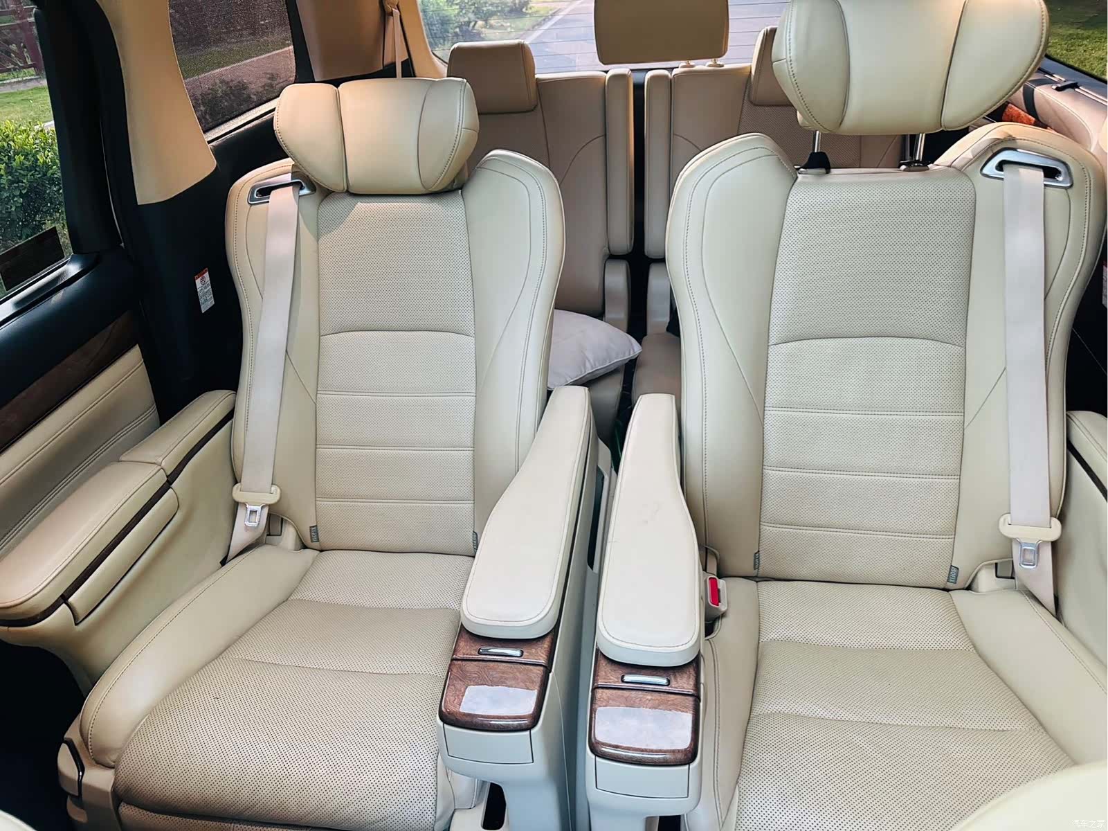 Toyota Alphard, 2016 8