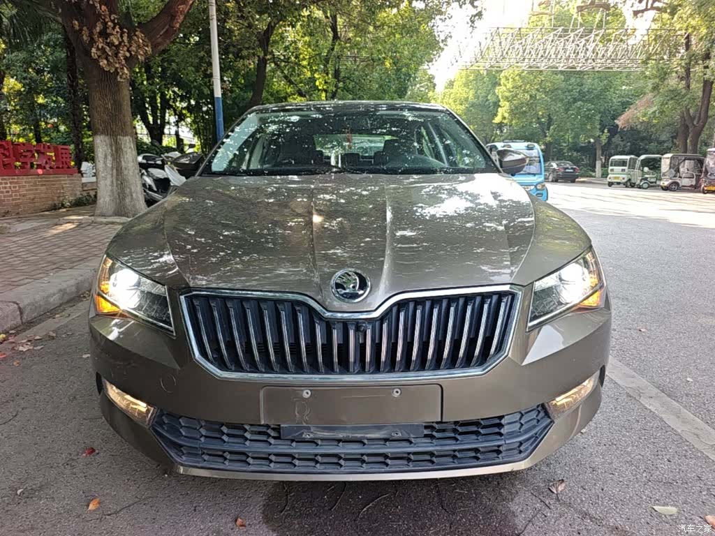 Skoda Superb, 2018 3