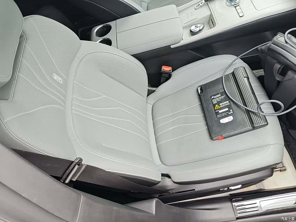 Geely E8, 2024 25