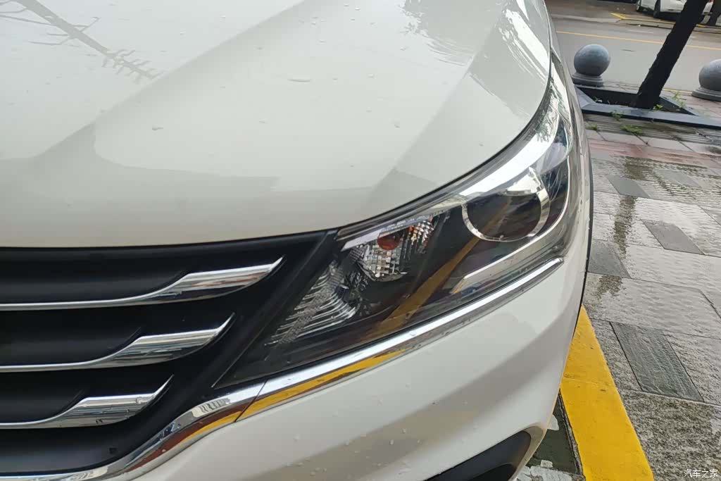 Wuling 310W, 2019 все фото