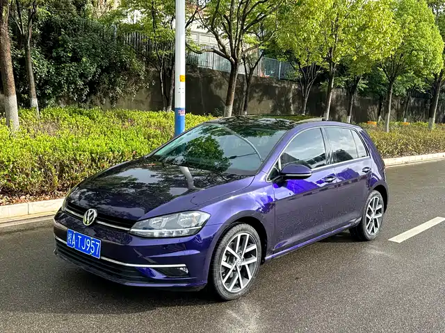 Volkswagen Golf 2020 — купить из Китая под заказ