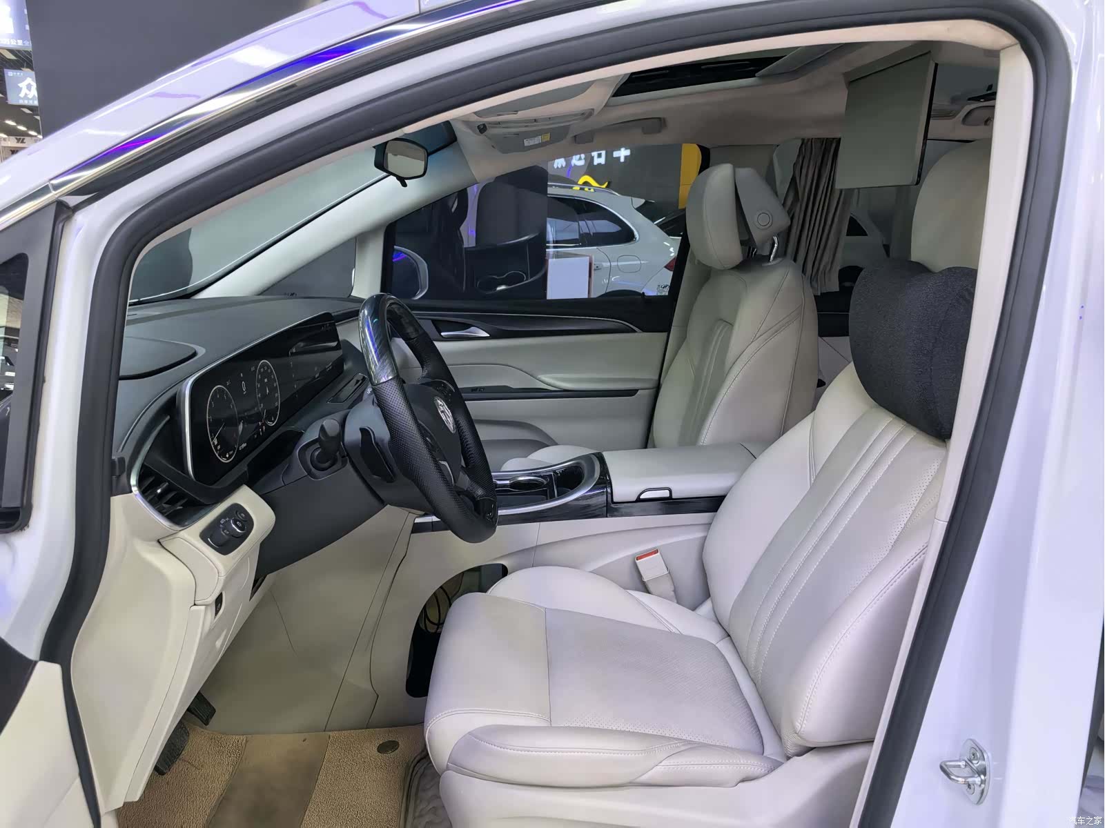 Buick GL8, 2021 11