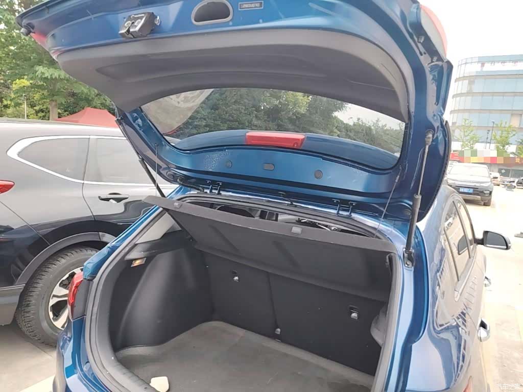 Kia KX, 2018 15