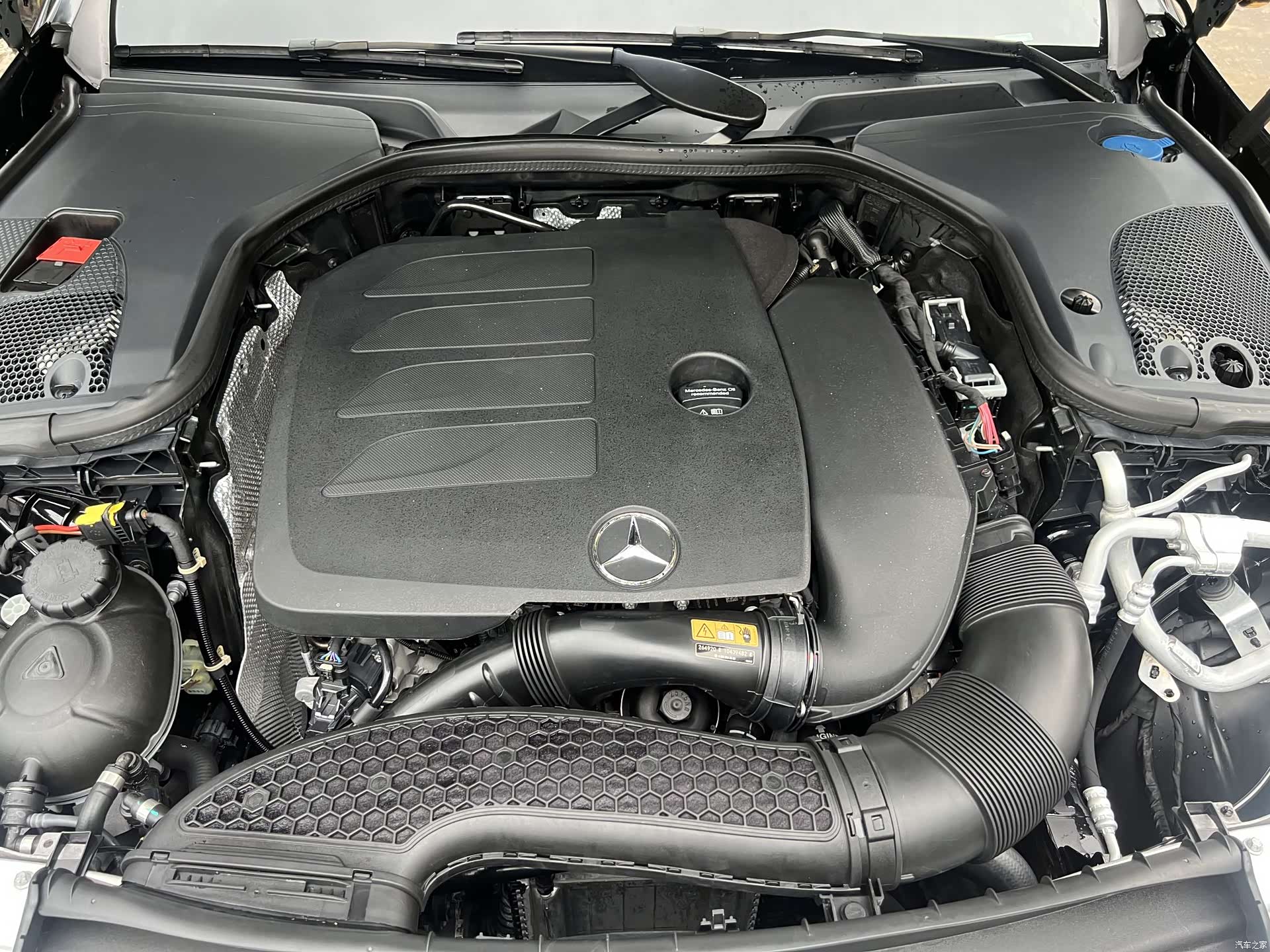 Mercedes-Benz E-Class, 2021 16