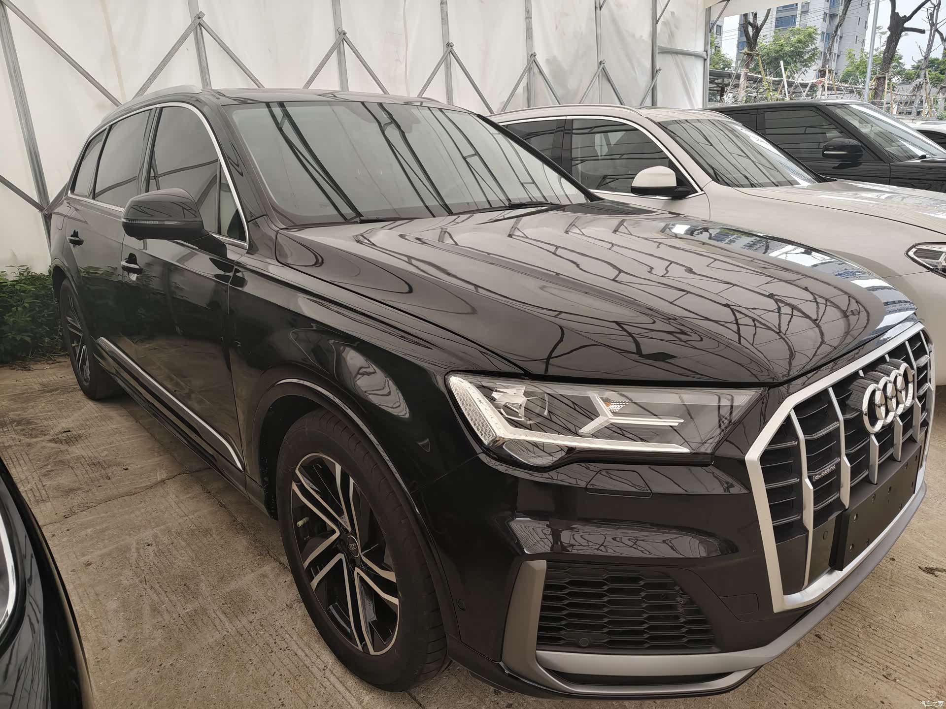 Audi Q7, 2022 3