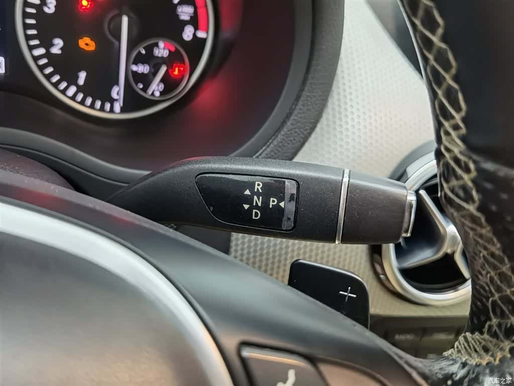 Mercedes-Benz B-Class, 2013 13