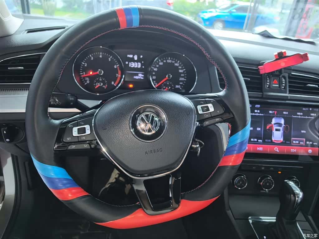 Volkswagen Lamando, 2017 11