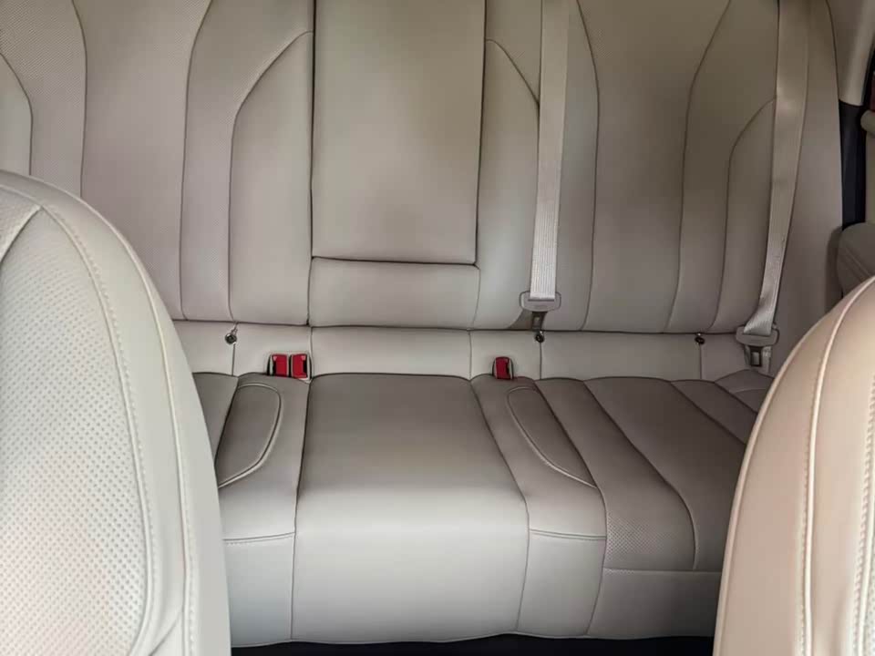 AITO Ask the world M7