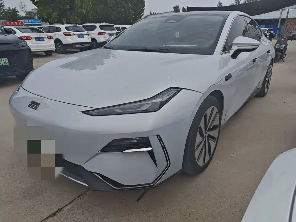 Geely Galaxy Galaxy E8