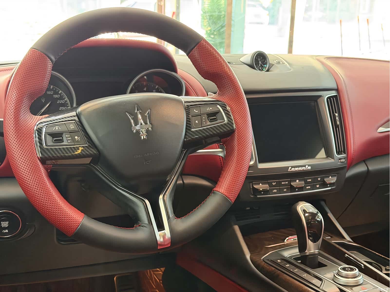 Maserati Levante, 2017 7