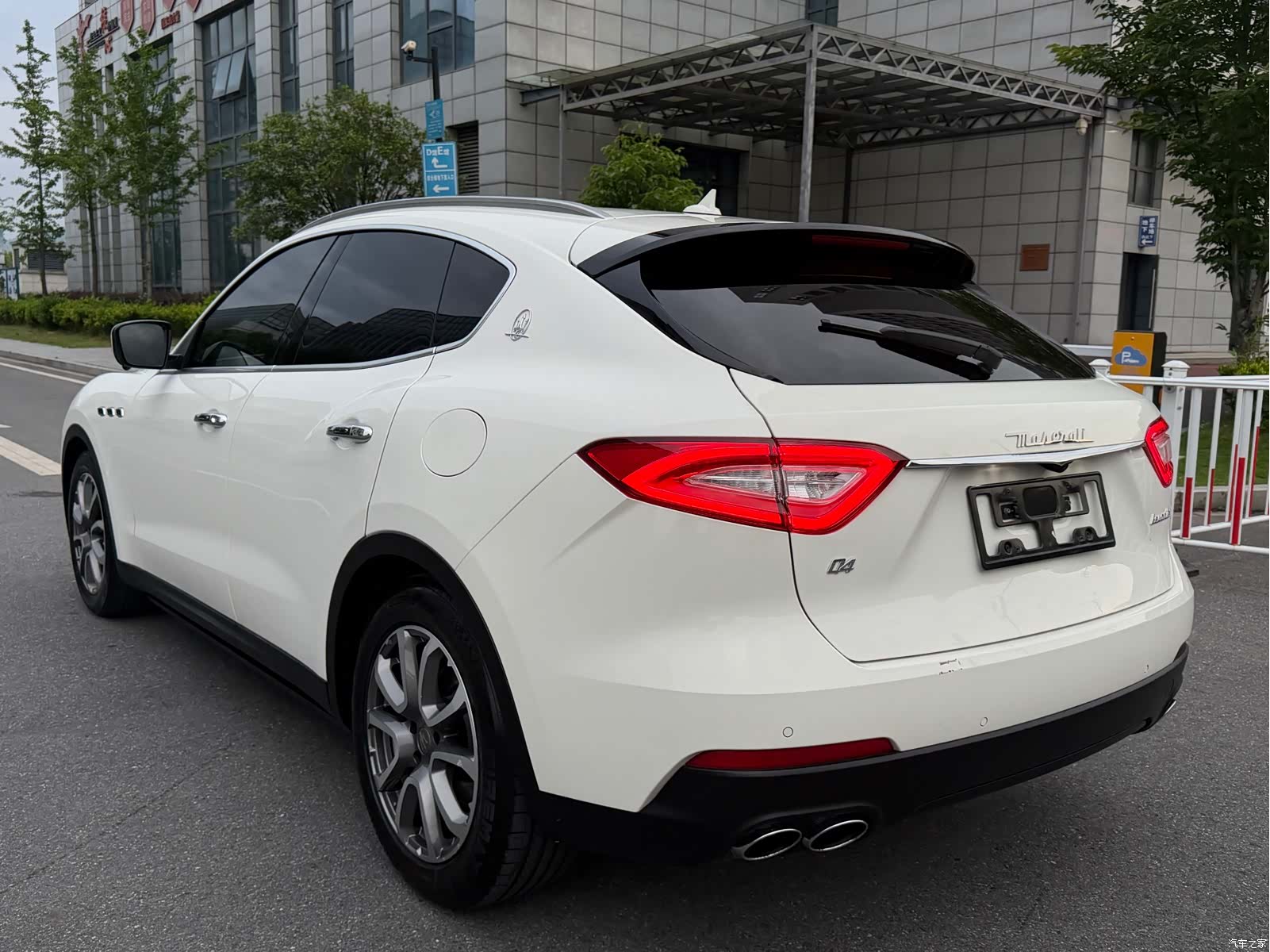 Maserati Levante, 2019 17