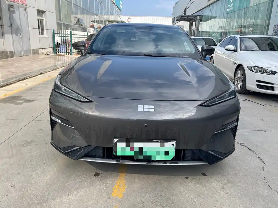 Geely Galaxy Galaxy E8