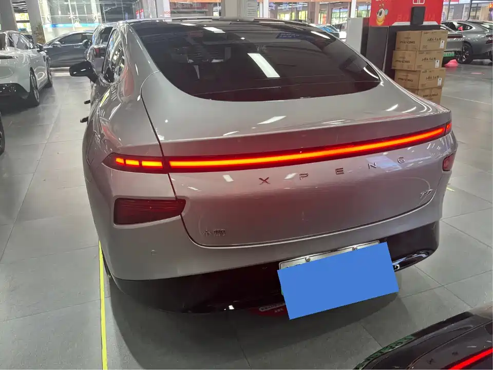 XPENG P7