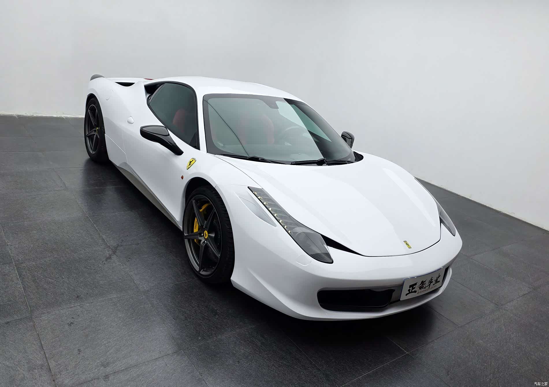Ferrari 458, 2013 7