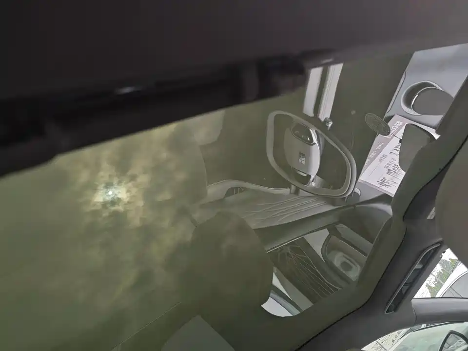 Geely Galaxy Galaxy E8