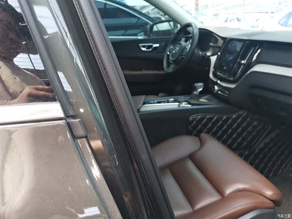 Volvo XC60, 2020 25