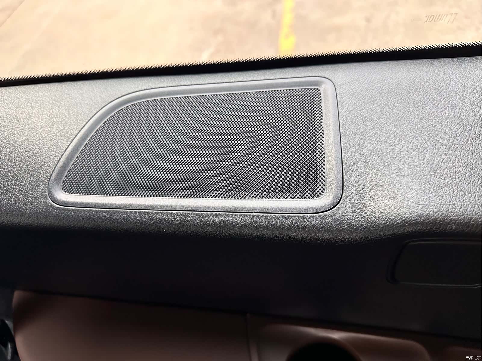 Mercedes-Benz GLS, 2024 18